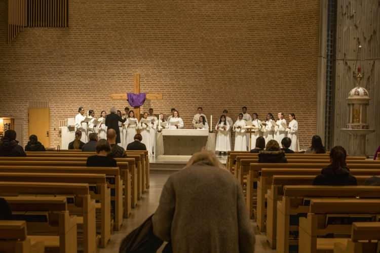 <p>İsve&ccedil;</p>
