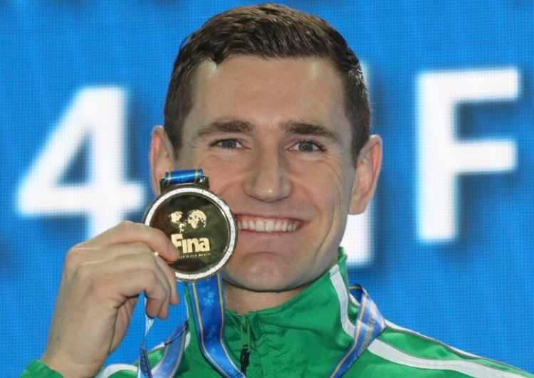 <p>Olimpiyat şampiyonu eski yüzücü Güney Afrikalı Cameron van der Burgh, 2 haftadır yeni tip koronavirüs ile mücadele ettiğini ifade etti.</p>
<p> </p>