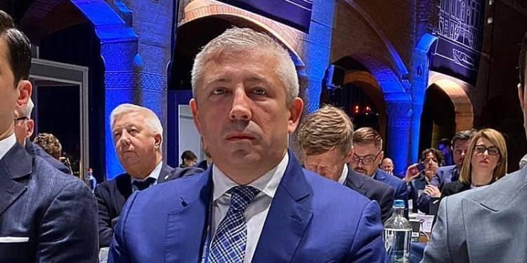 <p>Sırbistan Futbol Federasyonu Başkanı Slavisa Kokeza ve İsviçre Futbol Federasyonu'nun 70 yaşındaki başkanı Dominique Blanc koronavirüse yakalandı.</p>