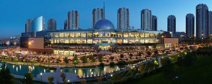 <p>Panora Alışveriş ve Yaşam Merkezi olarak Koronavirüs salgınıyla mücadele ettiğimiz bugünleri güç birliği ile aşacağımıza olan inancımızla dayanışmamızı güçlendirmek ve markalarımıza katkı sağlamak amacıyla 15 Mart -30 Nisan 2020 tarihleri arasında, kapalı olan mağazalarımızdan kira ve ortak alan bedeli almamayı kararlaştırdık.</p>

<p> </p>
