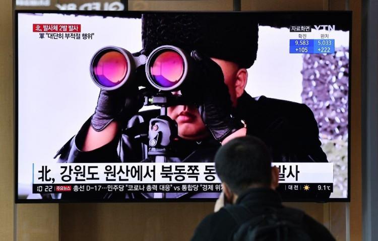 <p>Güney Kore Genelkurmay Başkanlığı Sözcüsü Kim Joon-rak, Kuzey Kore'nin yayımladığı fotoğrafların, testin, Ağustos 2019'da denemesini yaptığı çapı geniş çoklu roketatar sisteminin benzeri olduğunu gösterdiğini söyledi.</p>
<p> </p>