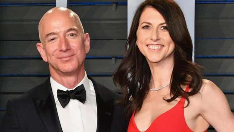 <p>22: MACKENZIE BEZOS</p>

<p>Toplam gelir: 39,2 milyar dolar</p>

<p> </p>

<p>Sektör: Teknoloji</p>

<p> </p>

<p>Ülke: ABD</p>

<p> </p>
