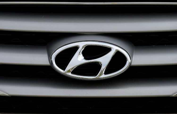 <p>7 bin 427 adetle <strong>Hyundai</strong></p>

<p> </p>
