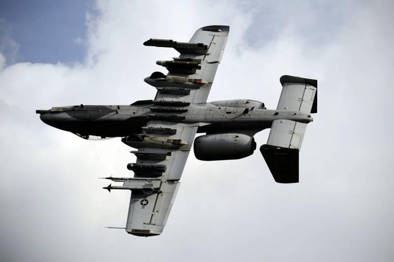 <p>2012 yılında uygulanan Kask Entegre Hedefleme programının ardından “Warthog” pilotları tarafından kullanılan yeni değişiklik, orijinal manyetik izleme sensörünün yenisiyle değiştirilmesini de öngörüyor.</p>
<p> </p>