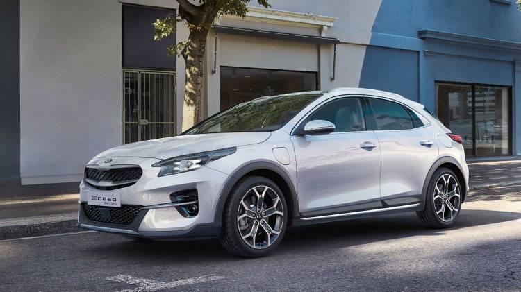 <p>Kia'nın yakın bir zaman önce Türkiye'de satışa sunduğu modeli XCeed ise, Nisan sonuna kadar 70 bin TL’ye 18 ay boyunca yüzde 0.69 faiz seçeneği ile satışa sunuluyor.</p>

<p> </p>
