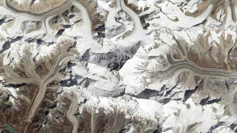 <div>Everest Dağı (Nepal ve Çin) </div>

<div> </div>
