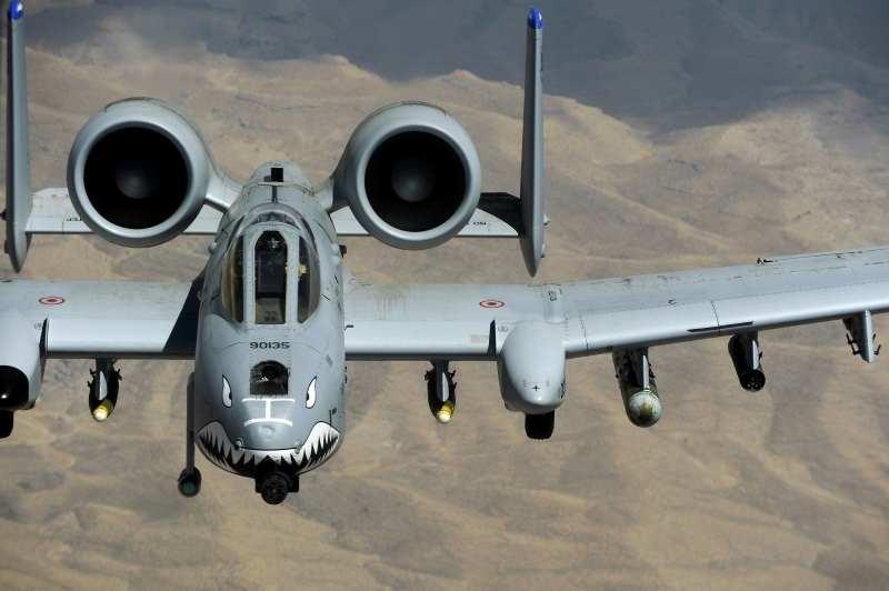 <p>Şubat 2020'de Military.com'a konuşan askeri bir yetkili, 'A-10-Thunderbolt II kanat geliştirme veya 'ATTACK' dediğimiz program, 44 uçak emekliye ayrıldıktan sonra geri kalanları için devam edecek.' dedi.</p>