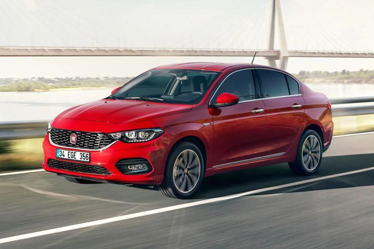 <p>Türkiye’nin geçen yıl en çok satılan otomobili Fiat Egea Sedan yer alıyor. Bu modelin en uygun versiyonu benzinli ama dizel motor seçeneği ile maksimum<strong> 150 bin TL</strong> bütçe kapsamında 3 farklı donanımda seçenek mümkün.</p>
