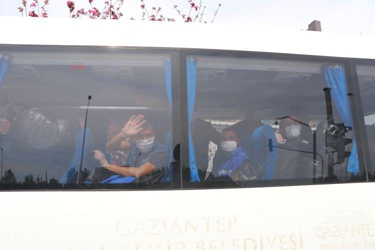 <p> Gaziantep'te cezaevlerinden tahliyeler başladı</p>