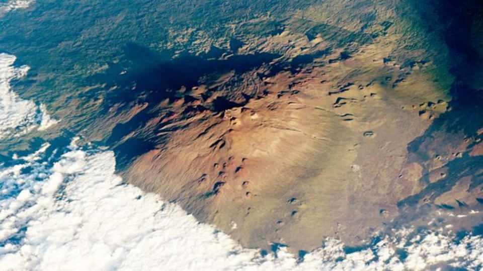 <p>Mauna Kea (Hawaii) </p>

