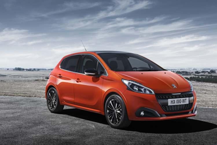 <p><strong> Peugeot </strong>208 Signature donanım paketi ile birlikte <strong>141 bin 500 TL</strong></p>
