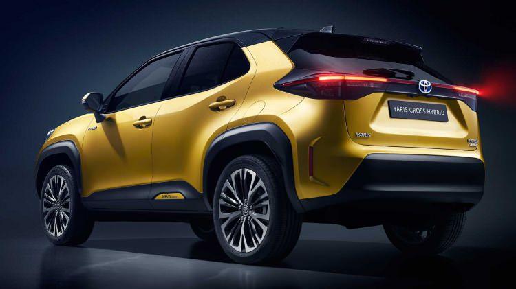 <p>Normal şartlarda Mart ayı başında düzenlenecek fakat koronavirüs salgını nedeniyle iptal edilen Cenevre Otomobil Fuarı'nda tanıtılacak Toyota 2020 Yaris Cross'un dünya prömiyeri için, online bir lansman düzenlendi.</p>