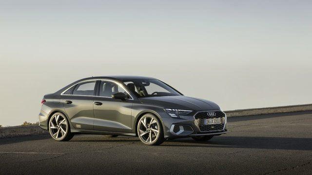 <p>Alman otomotiv sanayisi üretimi otomobiller, Türk sürücüleri tarafından sıklıkla tercih ediliyor. Audi A3 Sedan 2020 modeli görücüye çıktı. Teknoloji harikası otomobilin o özelliği sürücüler tarafından tam not aldı.</p>
