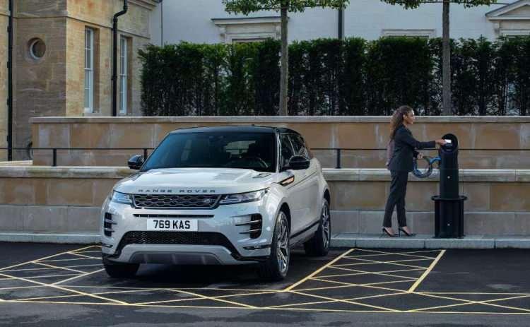 <p>Plug-in hybrid motorlu Evoque P300e ve Discovery Sport P300e modellerinin satışa sunulacağı tarih ise henüz belli değil.</p>

<p> </p>

<p> </p>
