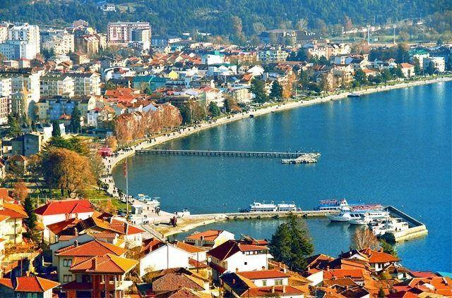 <p>15 MAKEDONYA</p>
<p>Dindar bir insanım: 84%</p>
<p>Dindar değilim: 10%</p>
<p>Ateistim: 1%</p>
<p>Yanıt yok: 5%</p>