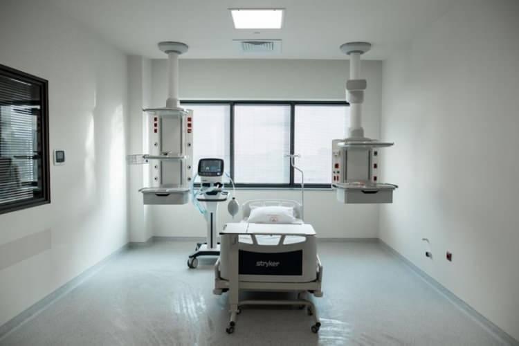 <p>Günlük 32 bin 700 hastanın sağlık hizmeti alabileceği hastane, 2 bin 682 yatak kapasitesine de sahip bulunuyor.</p>
<p> </p>