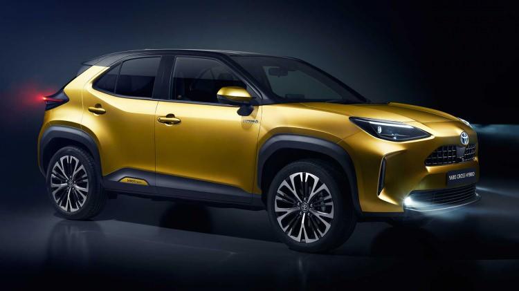 <p>2 bin 560 mm dingil mesafesiyle üretilecek olan Toyota 2020 Yaris Cross'un, 4 bin 180 mm’lik uzunluğa, bin 765 mm genişliğe ve bin 560 mm yüksekliğe sahip olacağı bildiriliyor.</p>
<p> </p>
<p> </p>