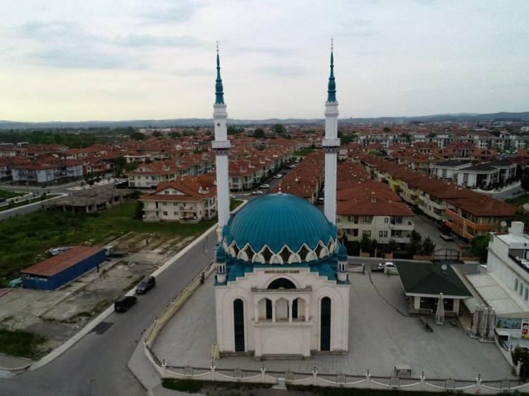 <p>Abdülhamit Camisi - Sakarya</p>
