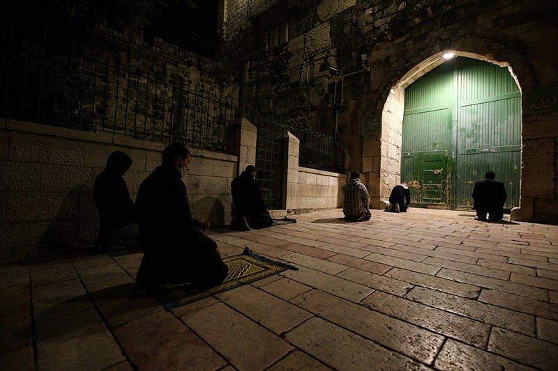 <p>Tüm İslam aleminde olduğu gibi, Kovid-19 nedeniyle Doğu Kudüs’teki camiler de ramazan ayında ibadete açılamadı.</p>

<p> </p>
