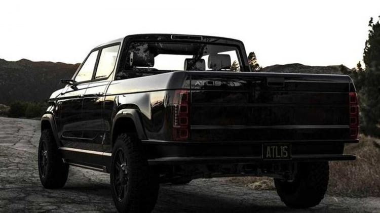 <p>2 metrelik standart bir kasa yerine 2.5 metrelik uzun bir kasa ile de alınabilen XT’nin 30.5 cm’lik yerden yüksekliği, aracın özel off-road versiyonu seçilirse 38 cm’e yükseliyor.</p>
<p> </p>