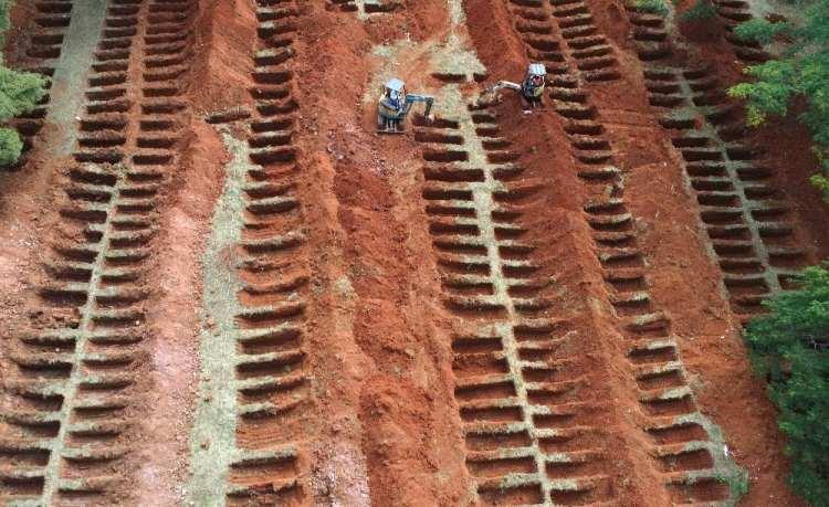<p>Sağlık Bakanlığı, Amazonas eyaletinde 425 kişinin Kovid-19 nedeniyle öldüğünü ve 5 bin 200 kişide de virüse rastlandığını açıklamasına rağmen, yeterli test yapılmaması nedeniyle vaka sayısının daha fazla olduğundan endişe ediliyor.</p>

<p> </p>
