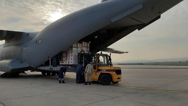 <p>Kovid-19'la mücadele kapsamında sağlık malzemelerini taşıyan Türk Silahlı Kuvvetlerimize ait uçak İspanya'nın Madrid kentine 1 Nisan tarihinde iniş yaptı.</p>

<p> </p>

