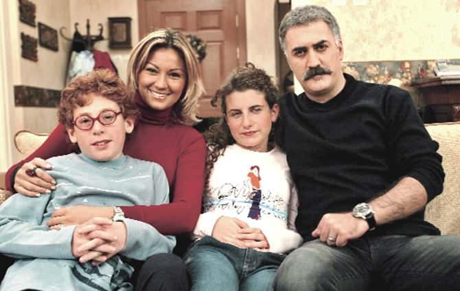 <p>Ancak teklifler kesilmeyince Karadağlı da görüşmeye gideyim diyor ve Haluk Çetinoğlu rolünü burada kabul ediyor.</p>
