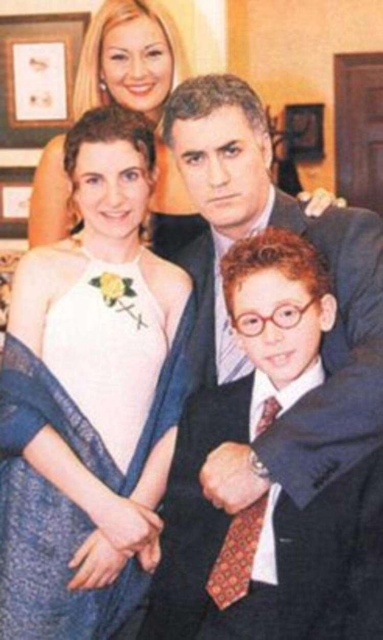 <p>Haluk karakteriyle ilgili az bilinen bir diğer gerçek ise, bu rolü Karadağlı'nın oynamasını yazar Birol Güven'in istemesi ama yapımcının istememesi.</p>