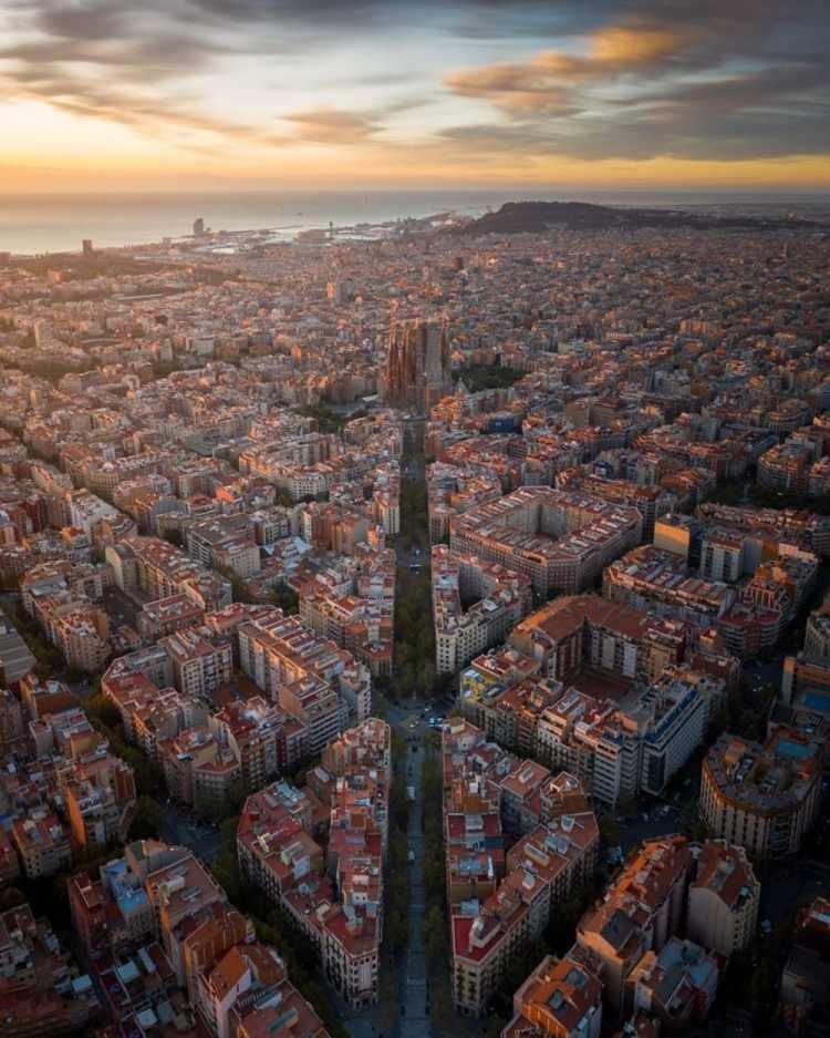 <p>Barcelona / İspanya</p>

<p> </p>
