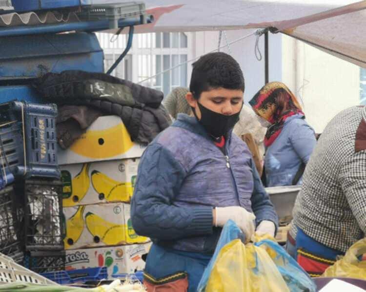 <p><strong>OTELLERE SERTİFİKA </strong><br />
Dünyada ilk kez uygulanacak sertifikasyon sistemine göre otellerin sosyal mesafeye göre kademeli olarak açılması planlanıyor.</p>