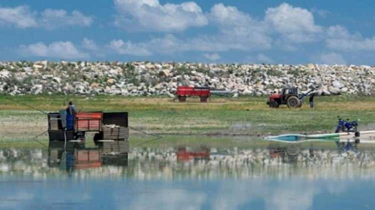 <p>TERSAKAN GÖLÜ</p>