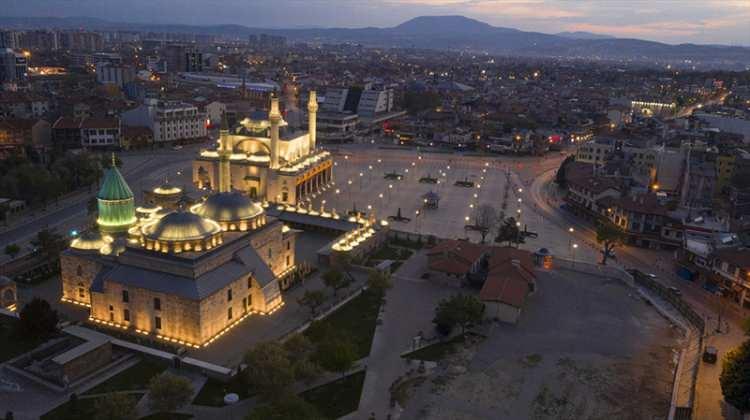 <p>Mevlana Meydanı / Konya</p>