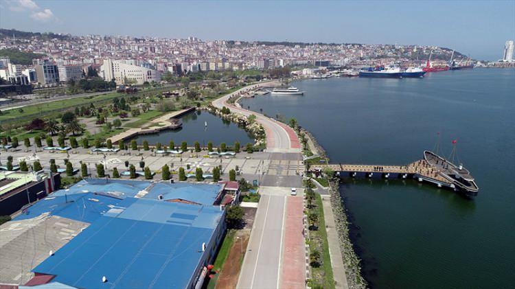 <p>Kurtuluş Yolu ve Tütün İskelesi / Samsun</p>
