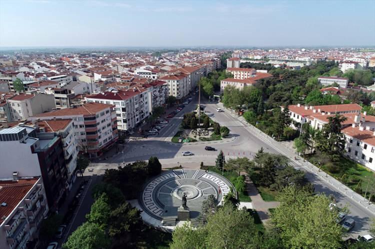 <p>&Ouml;zg&uuml;rl&uuml;k ve Demokrasi Meydanı /&nbsp;Kırklareli</p>
