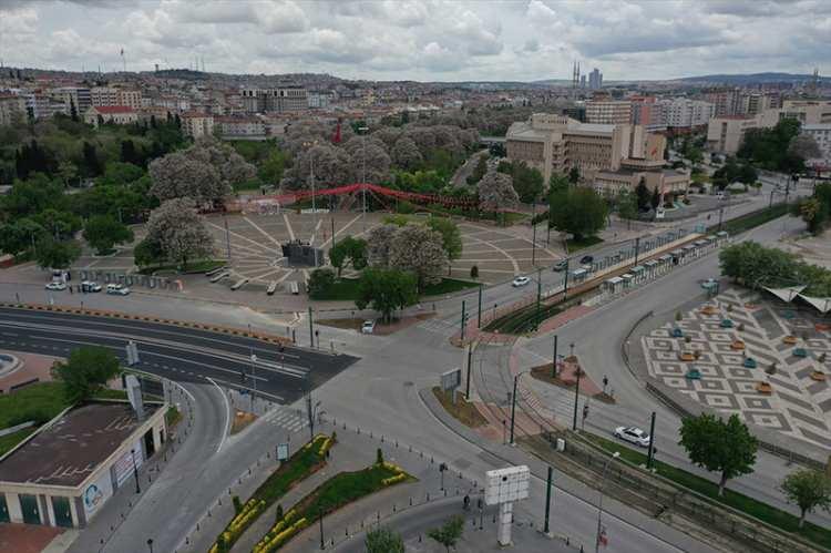 <p>15 Temmuz Demokrasi Meydanı /&nbsp;Gaziantep</p>

