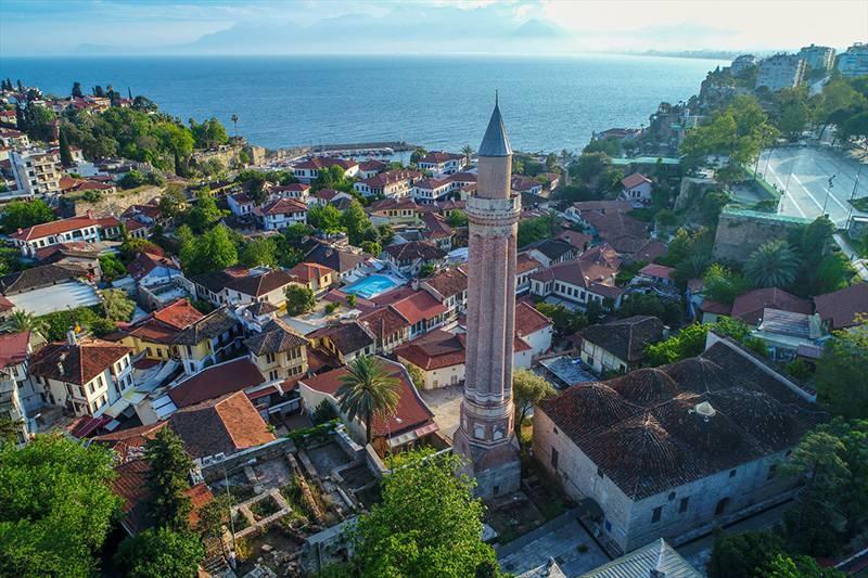 <p>Yivli Minare Camisi / Antalya</p>
