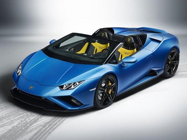<p>İtalyan marka Lamborghini, 2020 Huracan Evo RWD Spyder'ı tanıttı.</p>

<p> </p>
