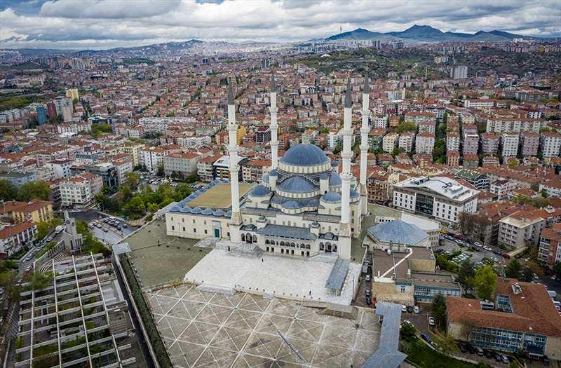 <p>Kocatepe Camisi / Ankara</p>
