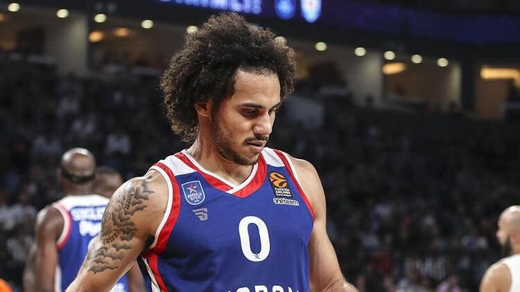 <p><strong>SHANE LARKIN YORUMU </strong></p>

<p>Shane Larkin bir gün O Ses Türkiye'ye geldi. Çok tatlı bir insan. Türkiye'ye olan sevgisi çok güzel. Öyle bir basketbolcunun milli takımda olması mutluluk verici. Kanada'da maçları vardı. Bizi davet etmişti, gidecektik ama olmadı.</p>
