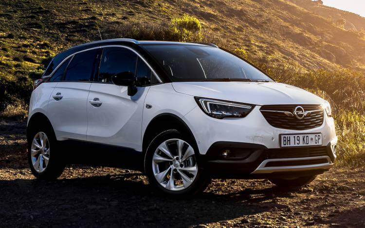 <p>Opel'in SUV modellerinden Crossland X <strong>165.000TL</strong>'den başlayan fiyatlar ile satışa sunulurken, Opel Grandland X SUV modeline <strong>205.900TL</strong>'den başlayan fiyatlarla sahip olunabiliyor.</p>
