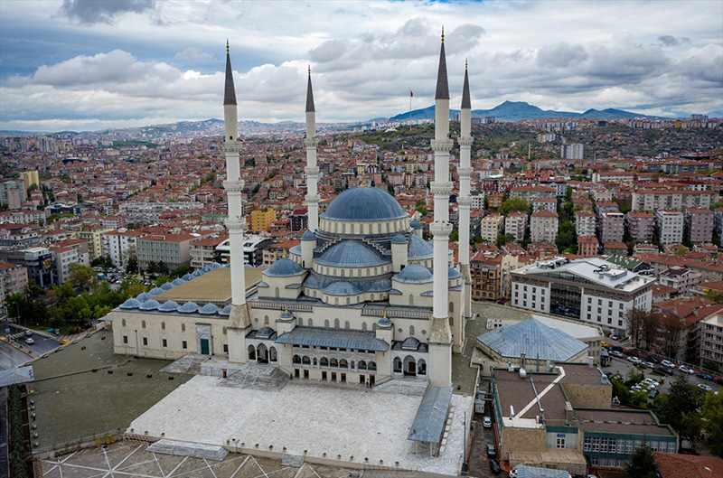 <p>Kocatepe Camisi / Ankara</p>
