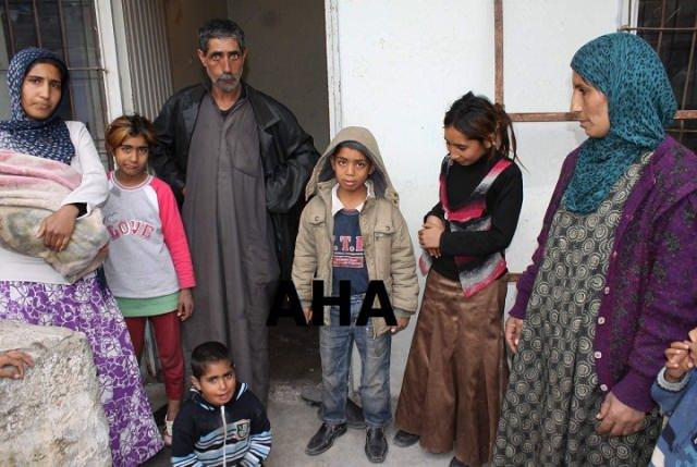 <p><strong>DİYARBAKIR</strong></p>

<p>Suriyeli n&uuml;fusu:&nbsp;22 bin 881&nbsp;kişi.<br />
İl n&uuml;fusu ile karşılaştırması:&nbsp;%1,32</p>
