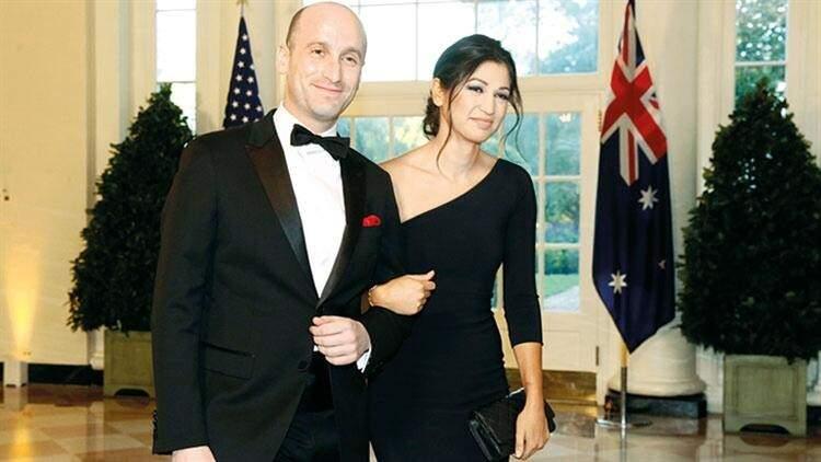 <p>Pence’in sözcüsü: Beyaz Saray’dan ikinci korona haberi Başkan Yardımcısı Mike Pence’in sözcüsü Katie Miller (25) ile ilgili oldu. Beyaz Saray’da üst düzey toplantılara katılan, Trump’a erişimi olan Miller’ın testinin pozitif çıktığı bildirildi.</p>

<p> </p>
