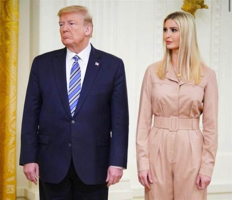 <p>Ivanka’nın danışmanı: Başkan Trump’ın kızı Ivanka Trump’ın asistanına da koronavirüs tanısı konulduğu bildirildi. CNN’in haberine göre, yaklaşık 2 aydır Ivanka Trump ile uzaktan çalışan asistanı COVID-19’a yakalandı.</p>
<p> </p>