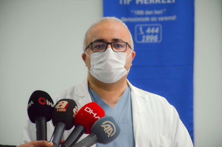 <p>Turgut Özal Tıp Merkezi Başhekimi Prof. Dr. Ali Beytur, hastaneden gazetecilere yaptığı açıklamada, Aybar'ın 30 Mart'ta hastaneye başvurduğunu, Kovid-19 testin pozitif çıkmasının ardından hastaneye yatırıldığını hatırlattı.</p>

<p> </p>
