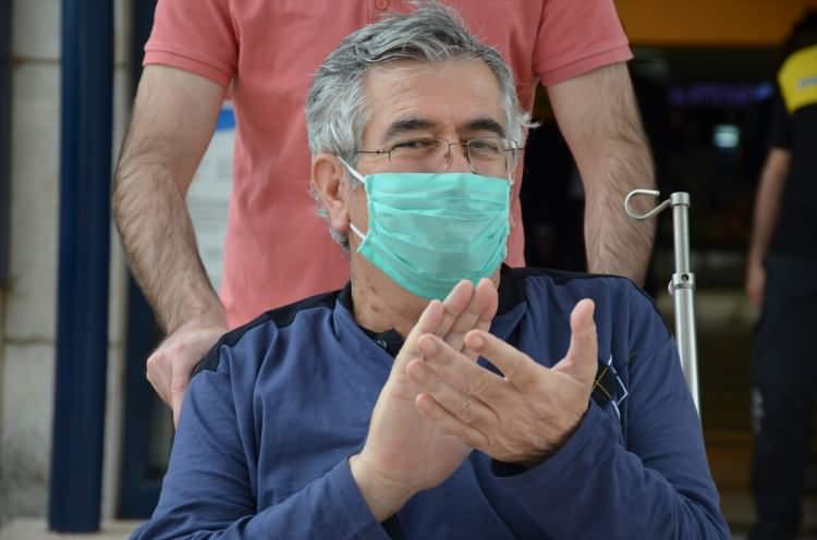 <p>Hastanedeki işlemlerinin ardından taburcu edilen Aybar, vatandaşlara "Evde kal" çağrısında da bulundu.</p>