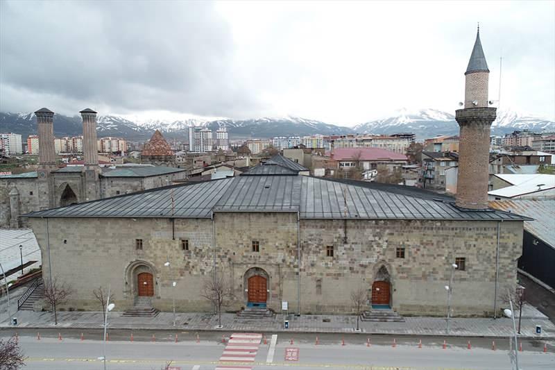 <p>Ulu Cami  / Erzurum</p>
