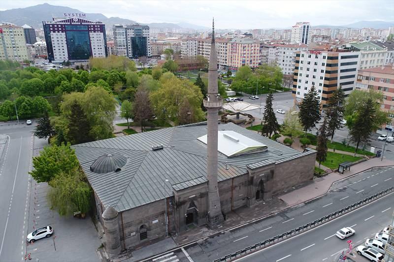 <p>Hacı Kılıç Camisi / Kayseri</p>