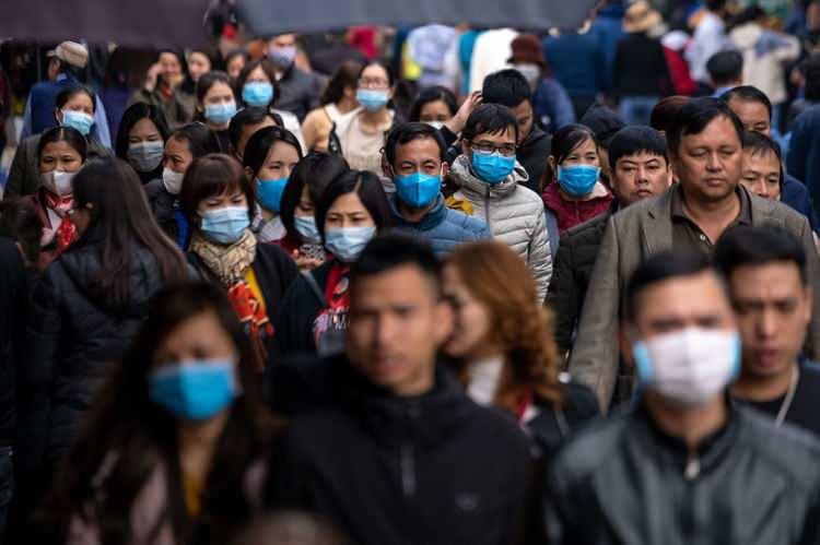 <p>Hong Hong, Singapur, İtalya ve virüsün ortaya çıktığı Çin’in Wuhan kentininde dahil olduğu 17 uluslararası araştırmanın verilerinin kullanıldığı çalışmanın başyazı Miriam Casey ve meslektaşları, virüse maruz kalma ile ilk semptomların ortaya çıkması arasındaki zamanı incelediklerini açıkladı.</p>
<p> </p>