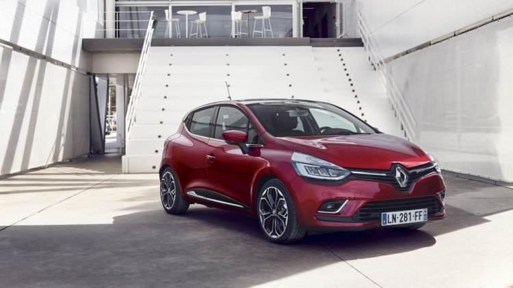 <p><span style="color:#FF8C00"><strong>RENAULT </strong></span></p>
<p>Clio Joy 0.9 TCe 90 bg</p>
<p>Şubat fiyatı<strong> 101.000 TL</strong></p>
<p>Mart fiyatı <strong>104.900 TL</strong></p>
<p>Mayıs fiyatı <strong>108.900 TL</strong></p>